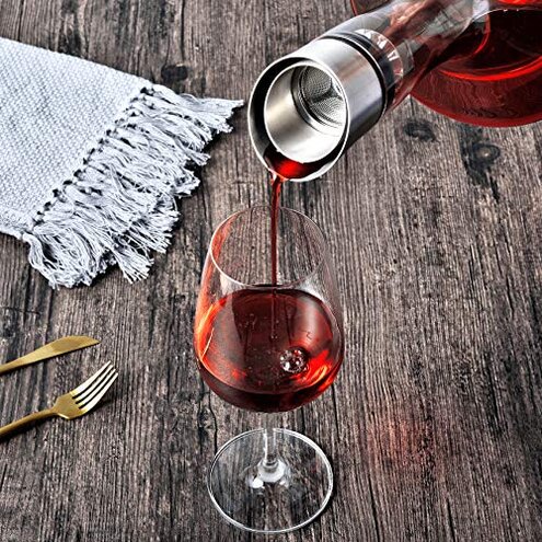 Wine Decanter Built-in Aerator Pourer, Wine Carafe, Red Wine Decanter,100% Lead-free Crystal Glass, Wine Hand-held Aerator, Wine Gift, Wine Accessories (Clear，Crystal)