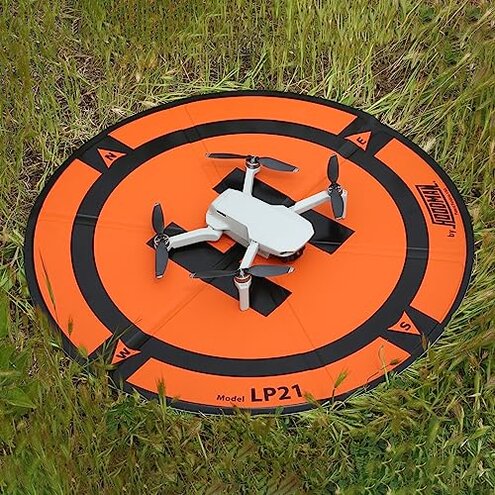 Hoodman Weighted Trifold UAV Drone Landing Pad LP21 fits Mini 4 Pro, mini 3 pro, mavic and spark. Durable, No Stakes Required, collapses to one sixth of deployed size