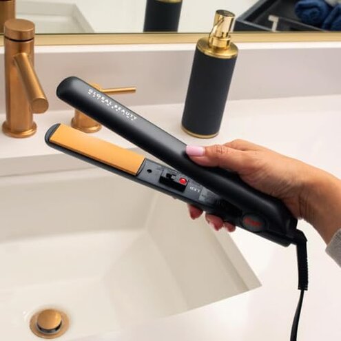 CHI Original Ceramic Flat Iron, Straightener For A Smooth Finish, Ceramic Floating Plates, Quick Heat Up, Analog On/Off Switch, 1" Black