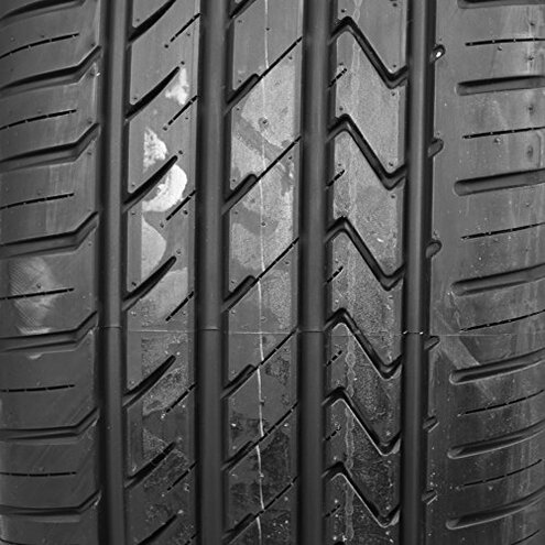 235/40R19 Lexani LX-TWENTY 96W XL