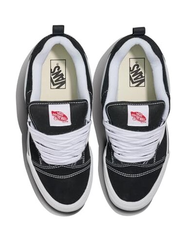 Vans Unisex Knu Skool Shoe | '90s Retro Puffy Low-Top Fashion Sneakers for Men & Women, Black/True White, 12/13.5