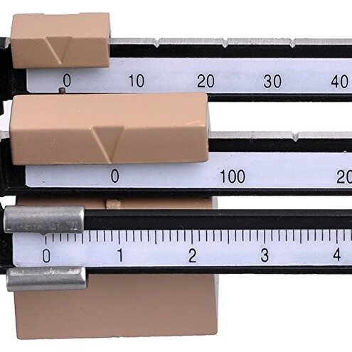 ZeHuoGe Triple Beam Mechanical Balance Scale 2610Gx0.1g Lab Analytical Weight Zero Adjustment Knob Built-in Magnetic Dampening Laboratories Classrooms