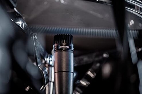 Shure SM57 Professional XLR Dynamic Microphone &ndash; Cardioid Mic for Instruments, Amplifiers, Drums & Live Performance Recording (SM57-LC)